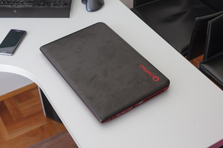 Toshiba Qosmio x70-A-12x recenzija  (2 of 11).jpg
